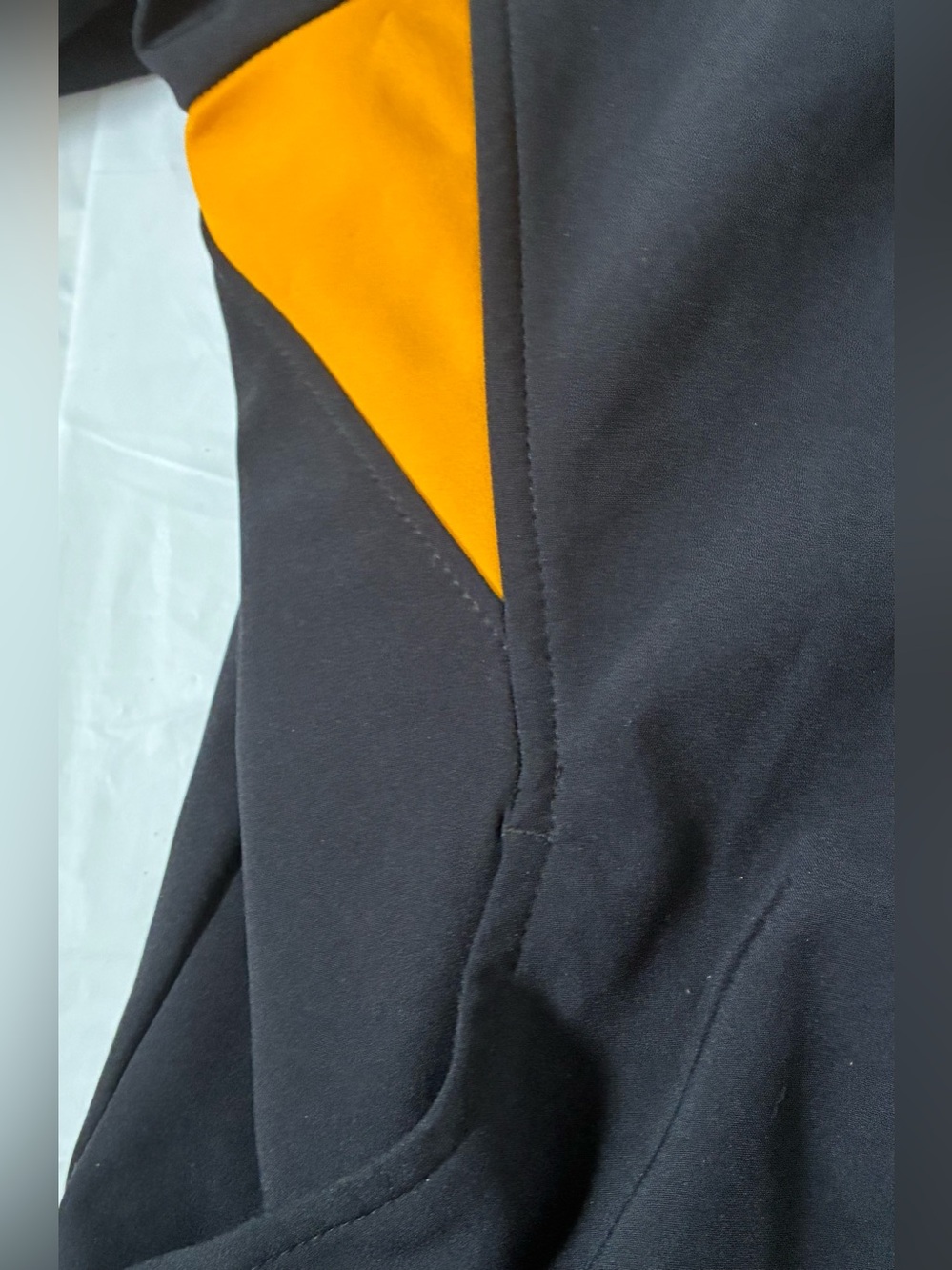 NHL BOSTIN BRUINS REEBOK JACKET MEN’S AUTHENTIC APPAREL XL - Picture 3 of 8
